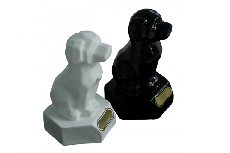 dos urnas de ceramica en forma de perro
